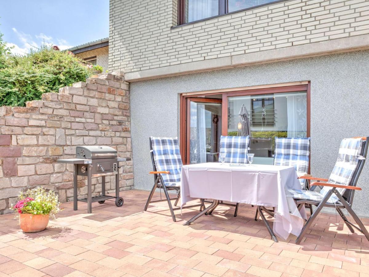 Sunny Flat In Bad Driburg With Garden Apartment Exterior photo