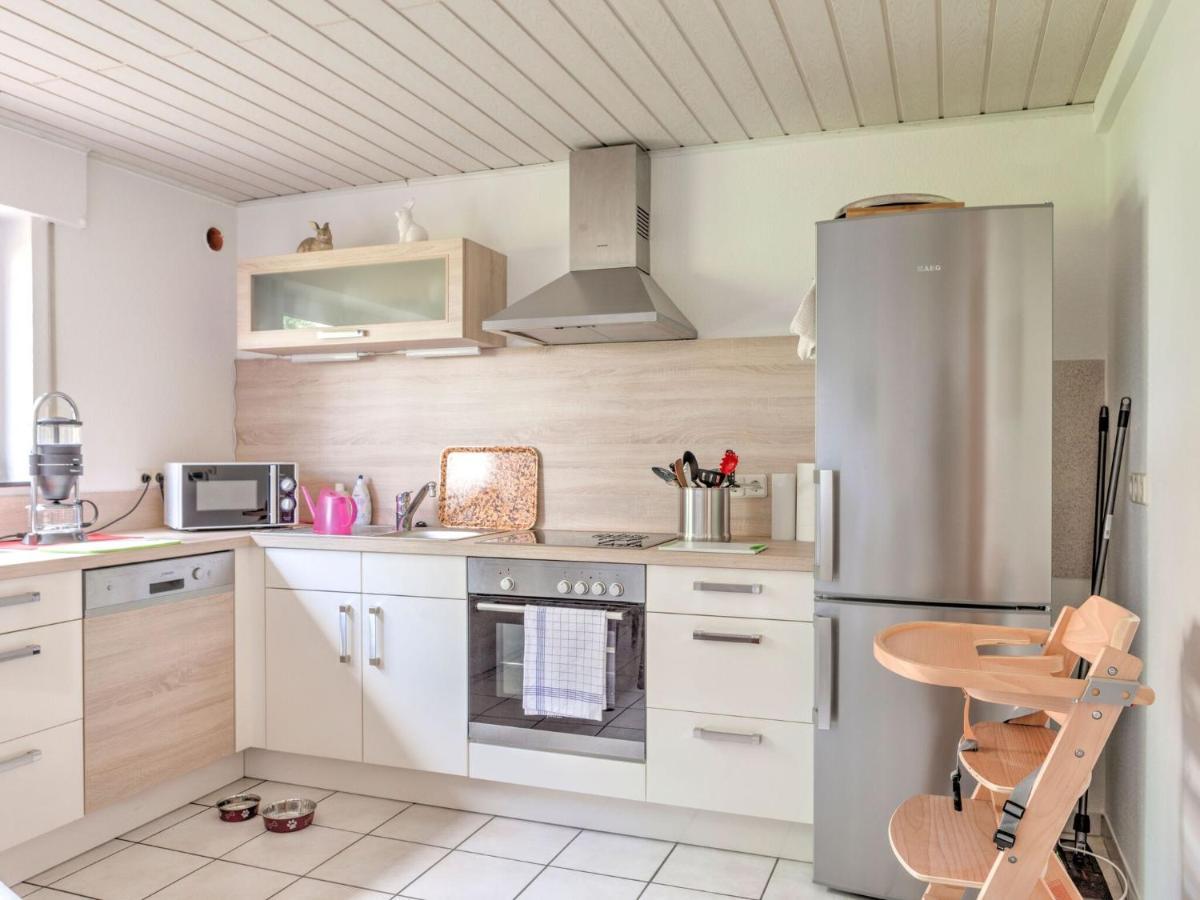 Sunny Flat In Bad Driburg With Garden Apartment Exterior photo