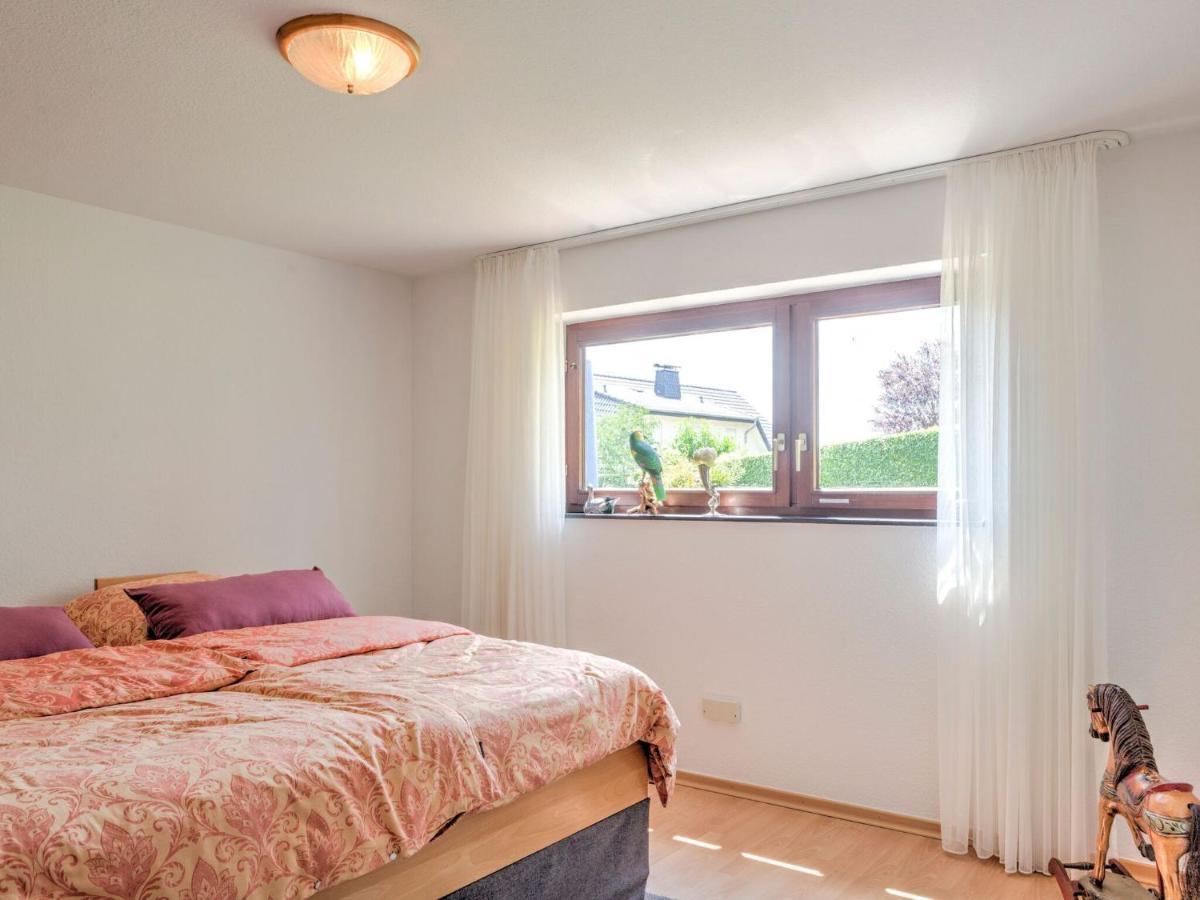 Sunny Flat In Bad Driburg With Garden Apartment Exterior photo