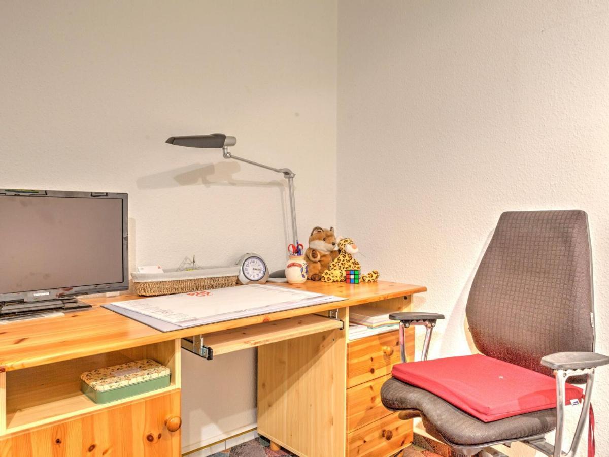 Sunny Flat In Bad Driburg With Garden Apartment Room photo