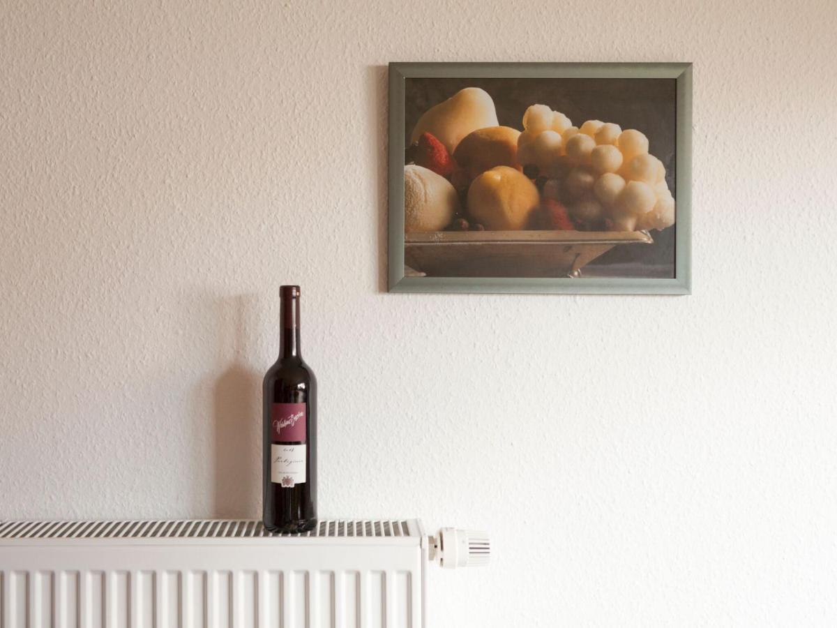 Sunny Flat In Bad Driburg With Garden Apartment Room photo