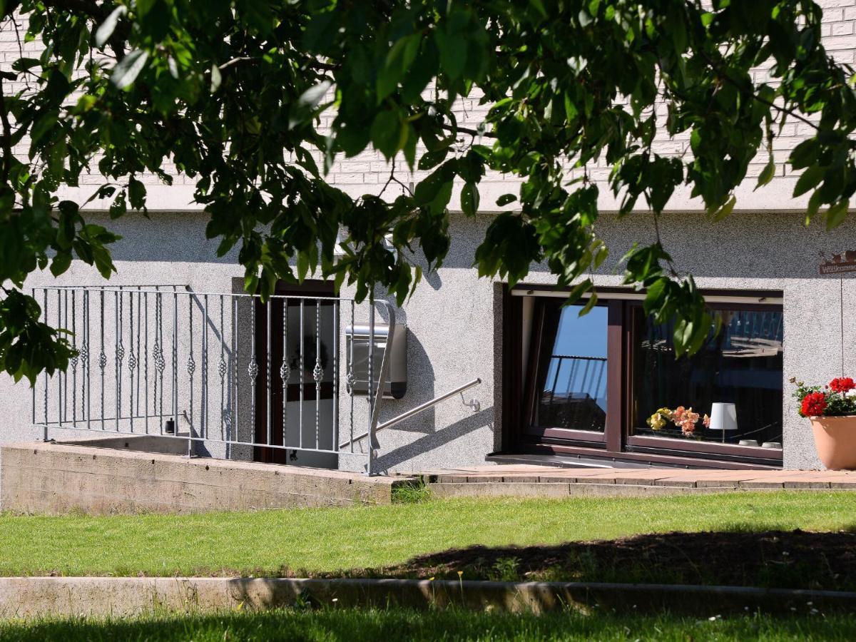 Sunny Flat In Bad Driburg With Garden Apartment Exterior photo